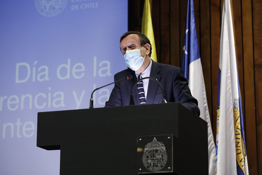 Rector premios trasnferencia UC