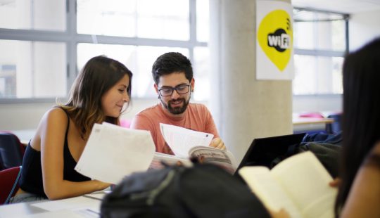 atenci&oacute;n estudiantes